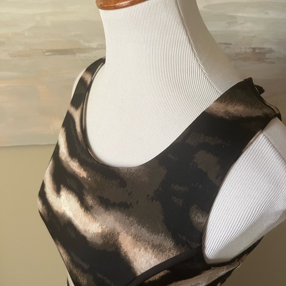 Massimo exotic print fit and flare dress with zipper detail - Picture 7 of 11